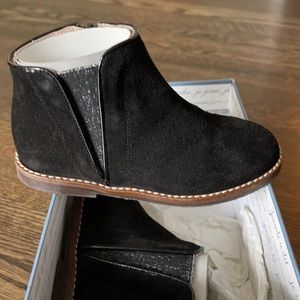 Jacadi Pistache black suede children’s booties size 26